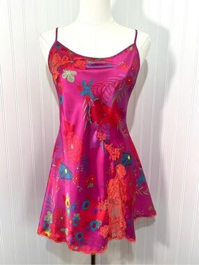 Y2K Victoria’s Secret Floral Satin Babydoll 2003 Slip Dress Lace Trim Retro M